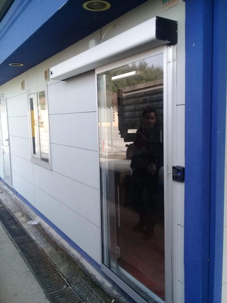 Tek Kanat Görselli Kapı