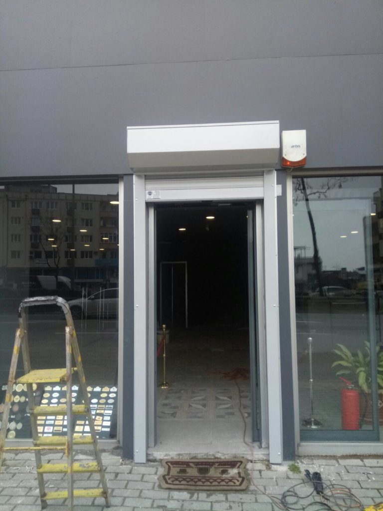 Alüminyum Sarmal Kapı