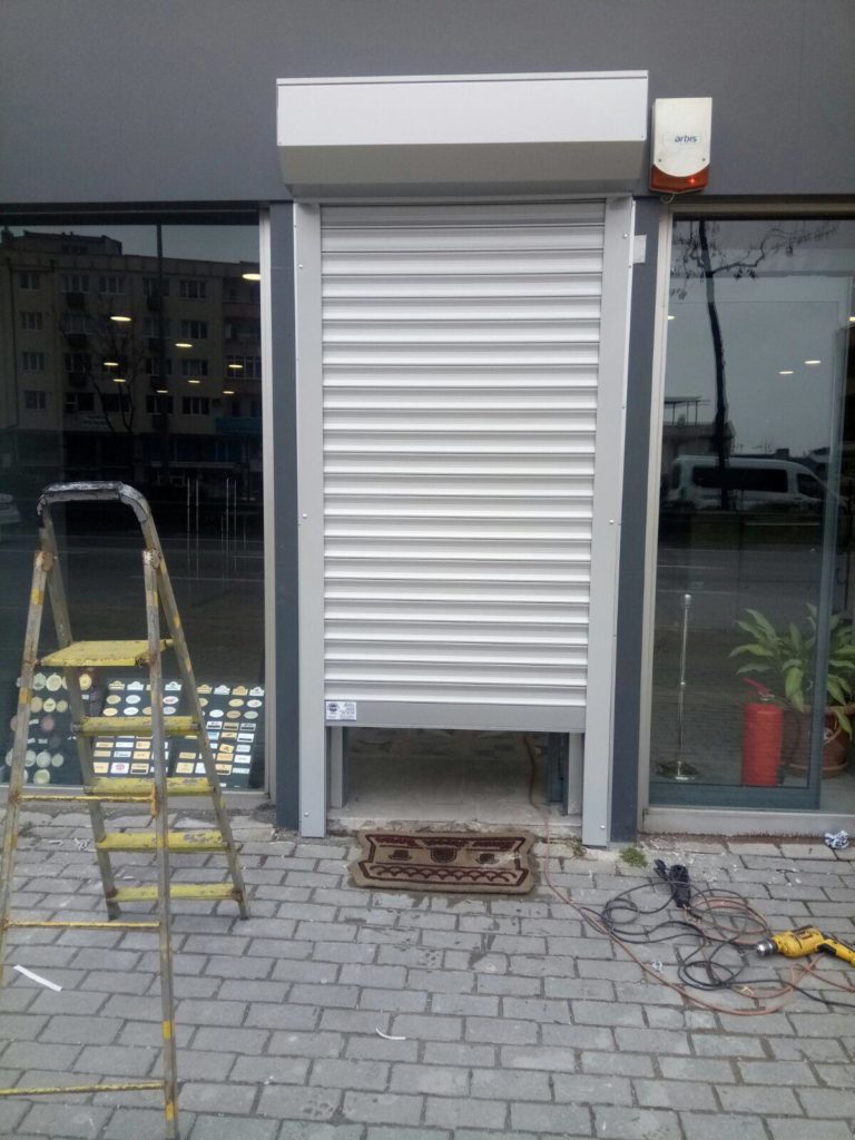 Alüminyum Sarmal Kapı